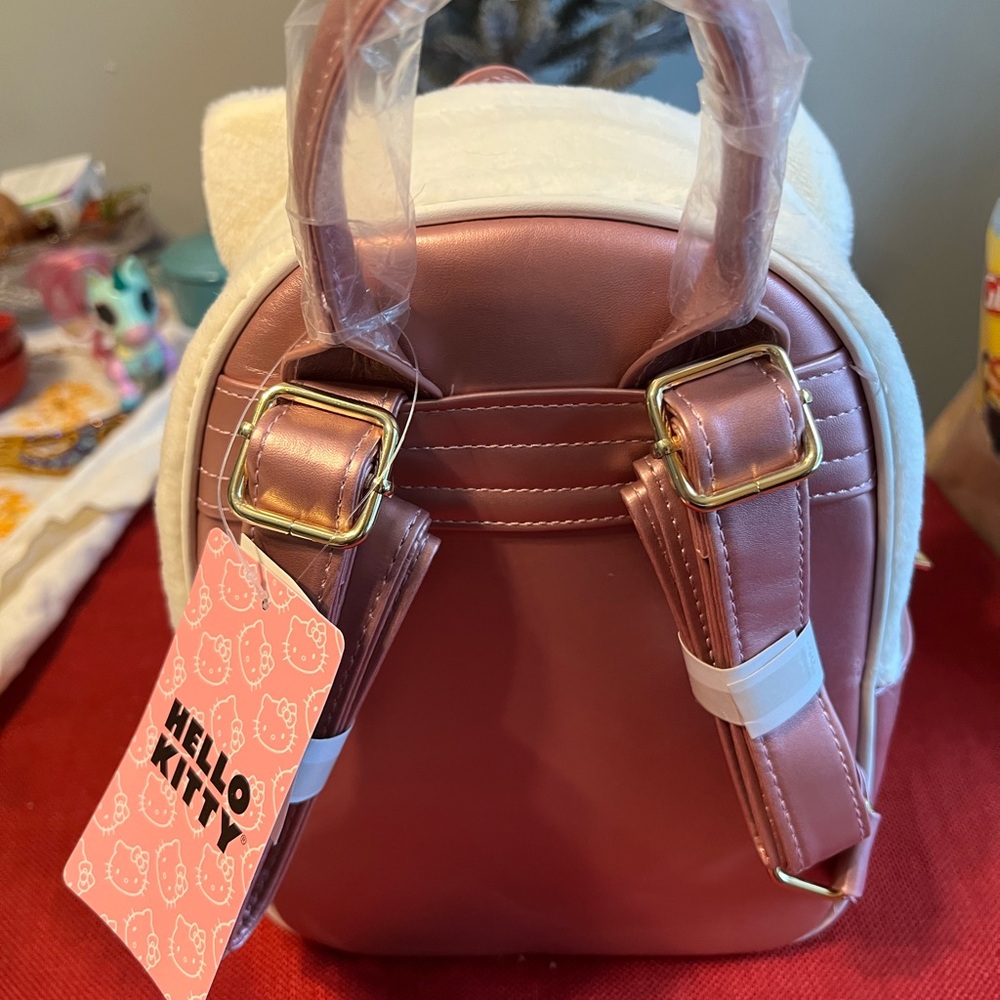 Hello Kitty Pink Backpack with fur new.